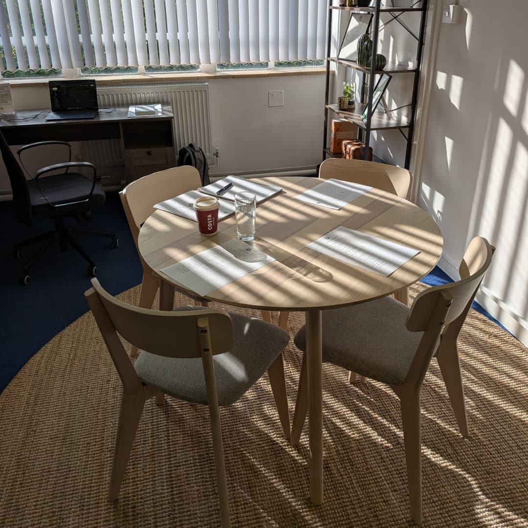 Mentoring office space with comfortable armchairs