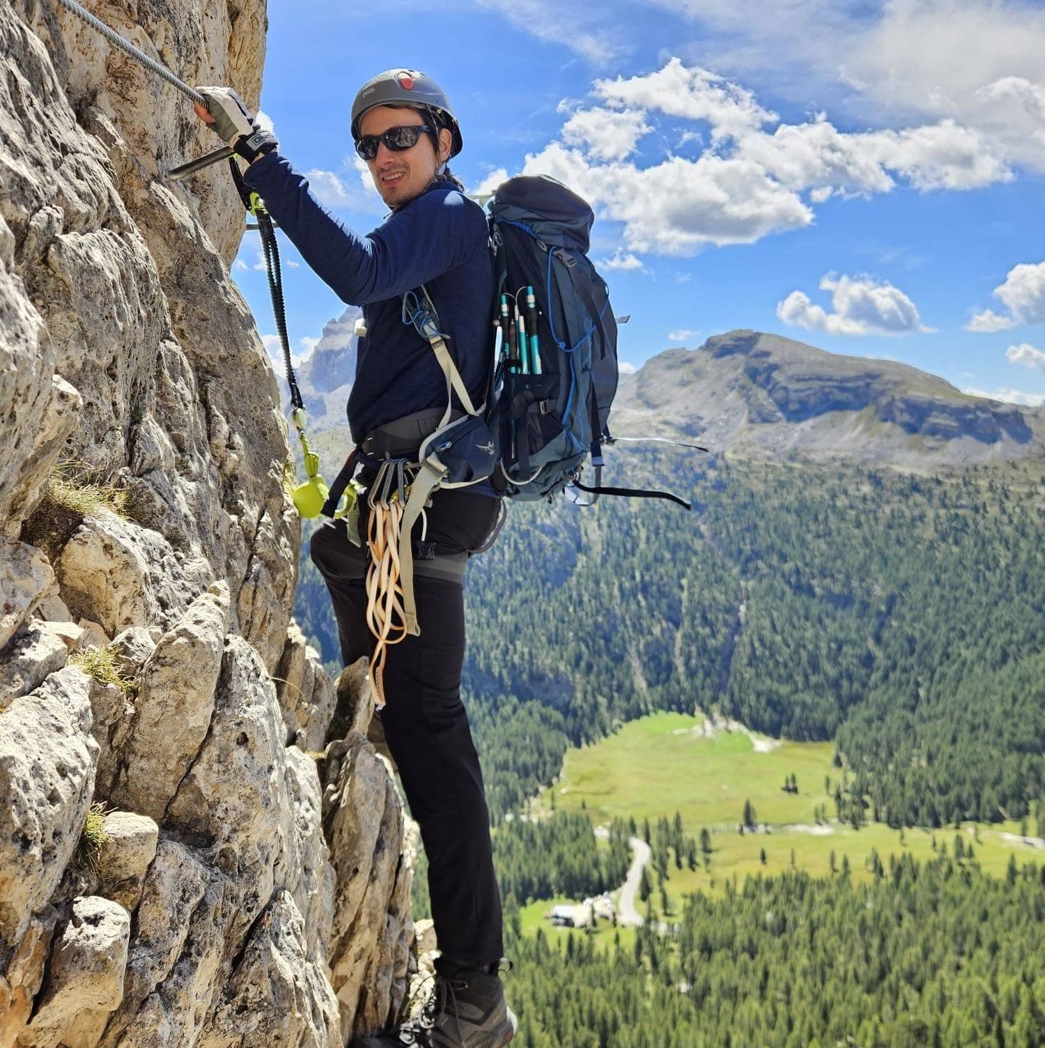 info@ontrailadventures.com